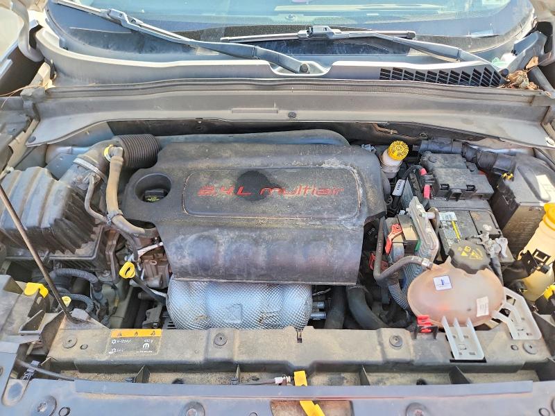 58731056 :رقم المزاد ، ZACCJABT1FPC19155 vin ، 2015 Jeep Renegade مزاد بيع