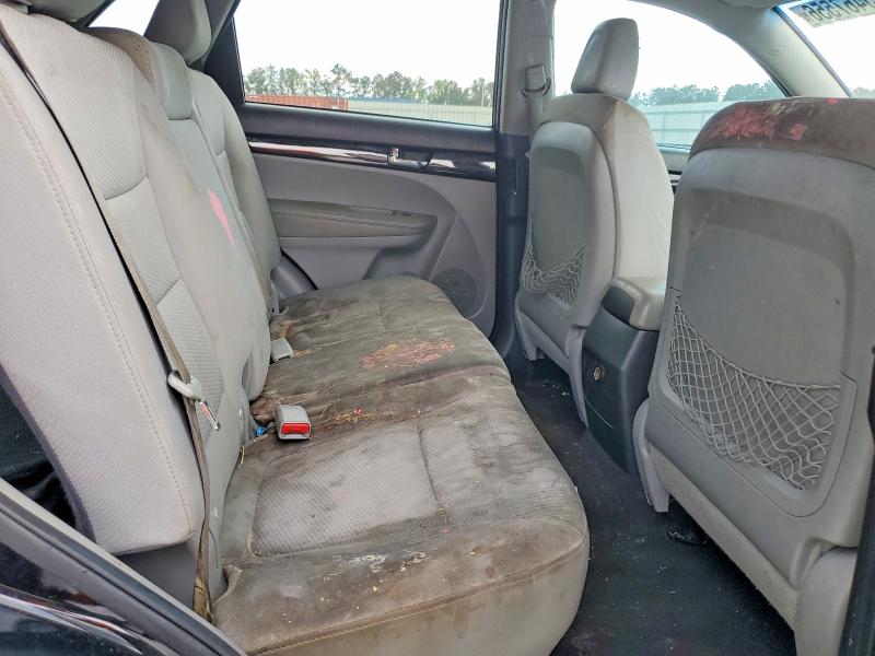 55467556 :رقم المزاد ، 5XYKT3A1XBG136027 vin ، 2011 Kia Sorento مزاد بيع