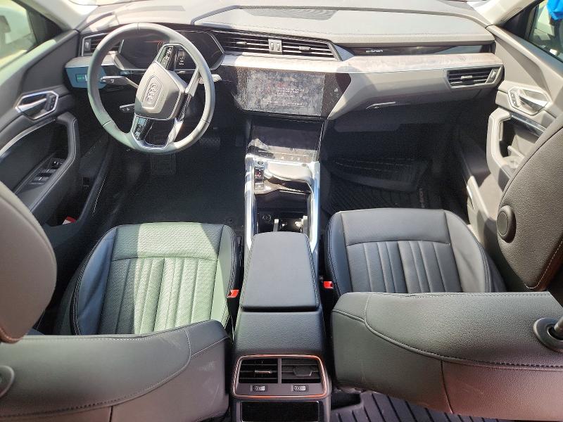 2024 Audi Q8 E-tron მანქანა იყიდება აუქციონზე, vin: WA15AAGE2RB056043, აუქციონის ნომერი: 57258406