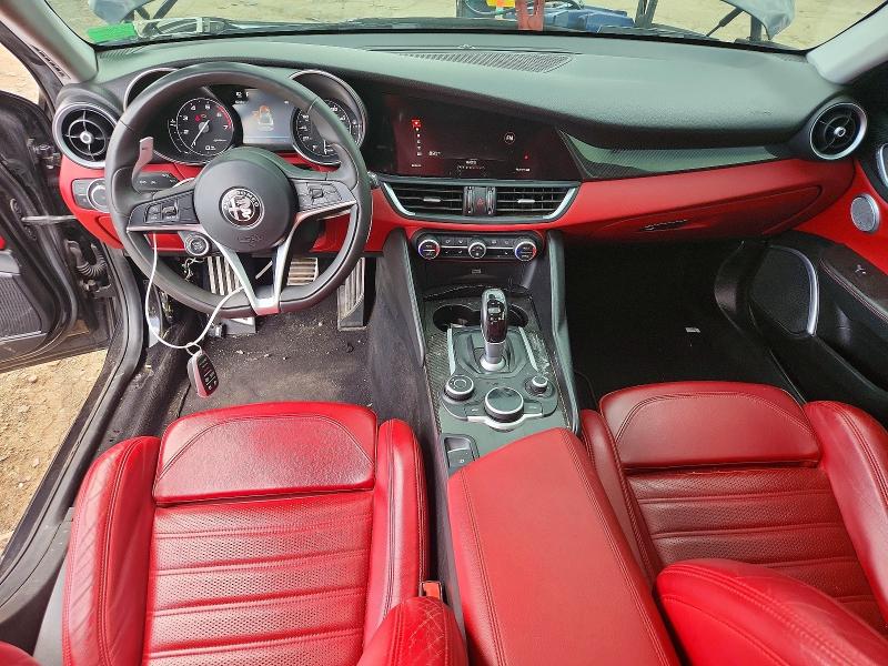57572416 :رقم المزاد ، ZARFAEEN4H7544406 vin ، 2017 Alfa Romeo Giulia مزاد بيع