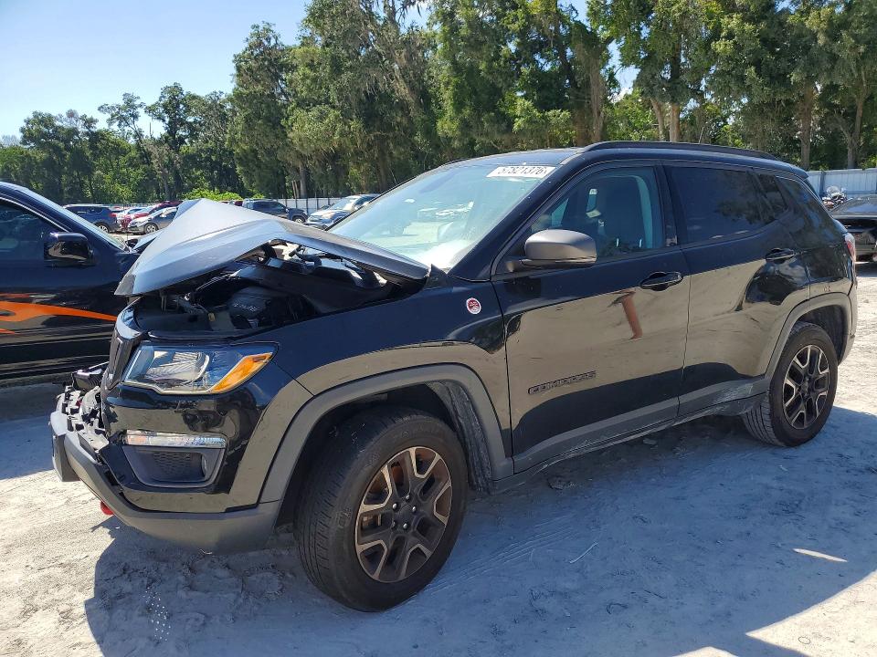 57821376 :رقم المزاد ، 3C4NJDDB9JT501723 vin ، 2018 Jeep Compass مزاد بيع