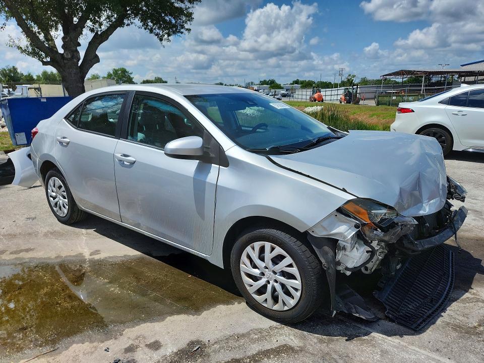 57629986 :رقم المزاد ، 5YFBURHE3KP947432 vin ، 2019 Toyota Corolla مزاد بيع