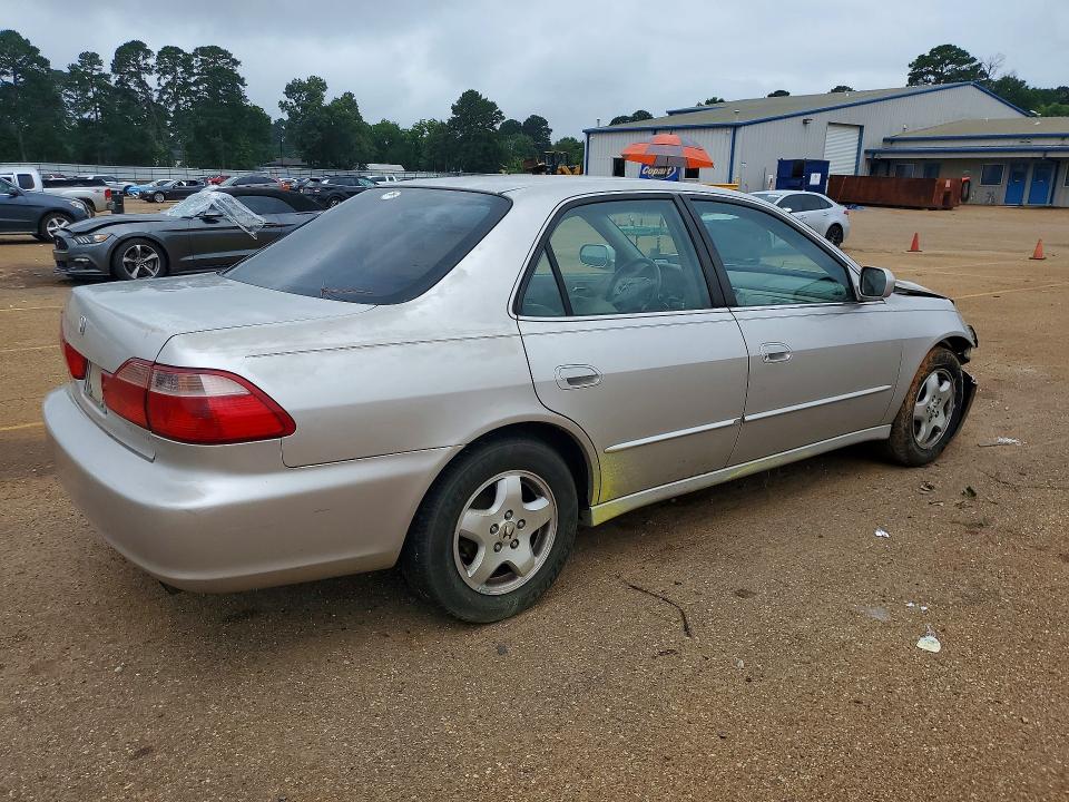 1999 Honda Accord მანქანა იყიდება აუქციონზე, vin: 1HGCG1655XA052019, აუქციონის ნომერი: 56963826