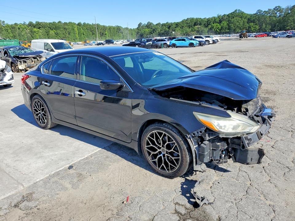 55895756 :رقم المزاد ، 1N4AL3AP1HN323907 vin ، 2017 Nissan Altima مزاد بيع