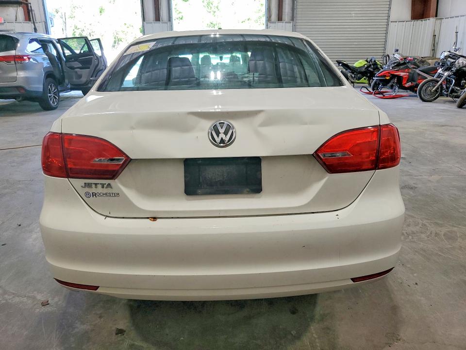 56227196 :رقم المزاد ، 3VW2K7AJ7DM372874 vin ، 2013 Volkswagen Jetta مزاد بيع