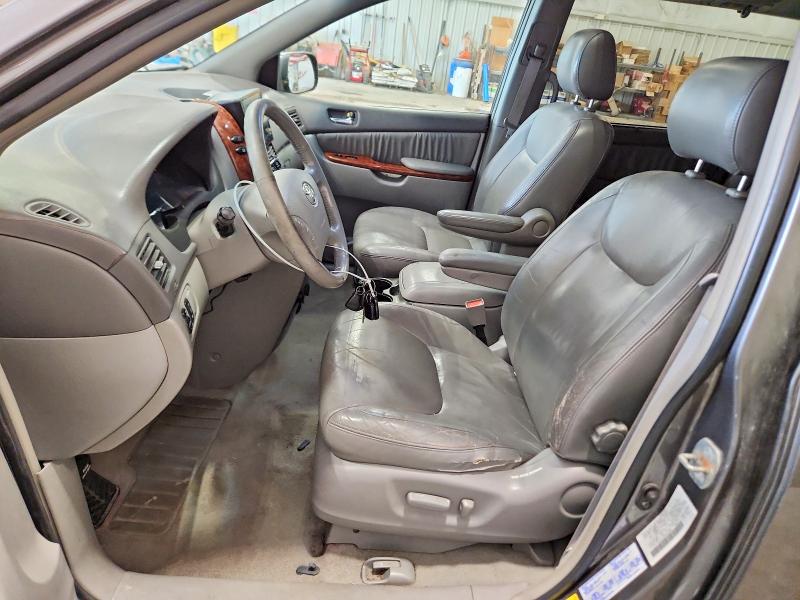 2004 Toyota Sienna მანქანა იყიდება აუქციონზე, vin: 5TDZA22C04S070561, აუქციონის ნომერი: 57249066