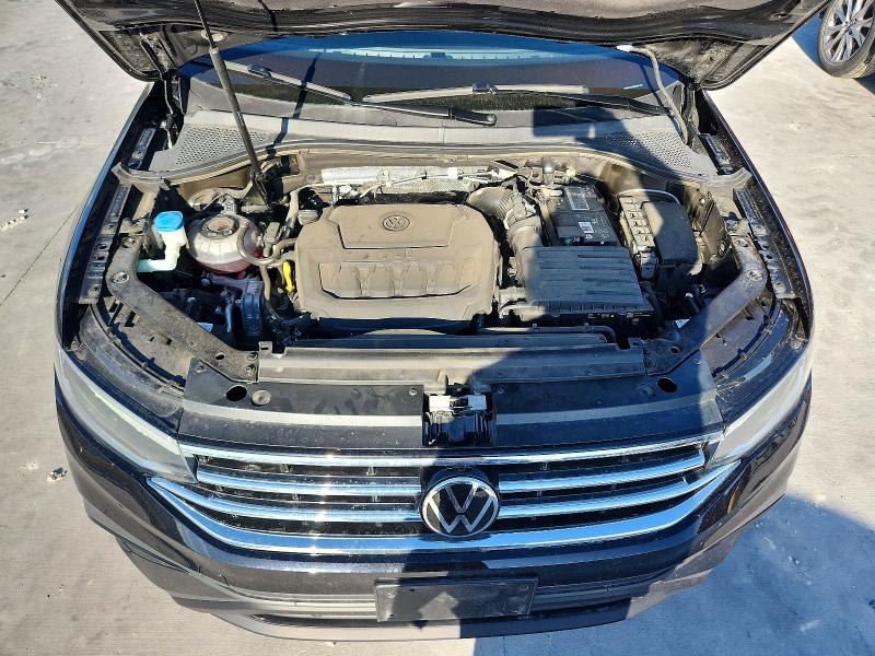 55972326 :رقم المزاد ، 3VVRB7AX8PM065189 vin ، 2023 Volkswagen Tiguan مزاد بيع