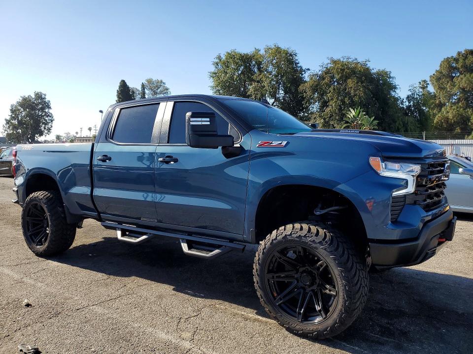 Продажа на аукционе авто 2024 Chevrolet Silverado, vin: 3GCUDFE86RG215690, номер лота: 57587326