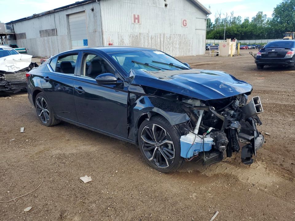 57034116 :رقم المزاد ، 1N4BL4CV5RN387214 vin ، 2024 Nissan Altima مزاد بيع