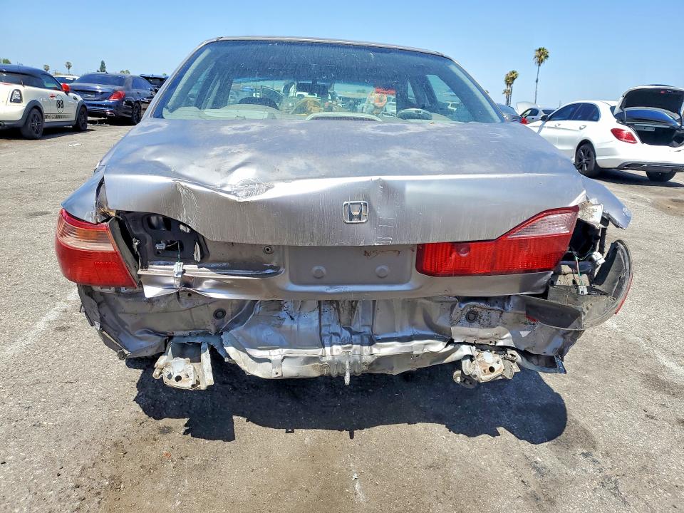56331486 :رقم المزاد ، JHMCG6685YC005437 vin ، 2000 Honda Accord مزاد بيع