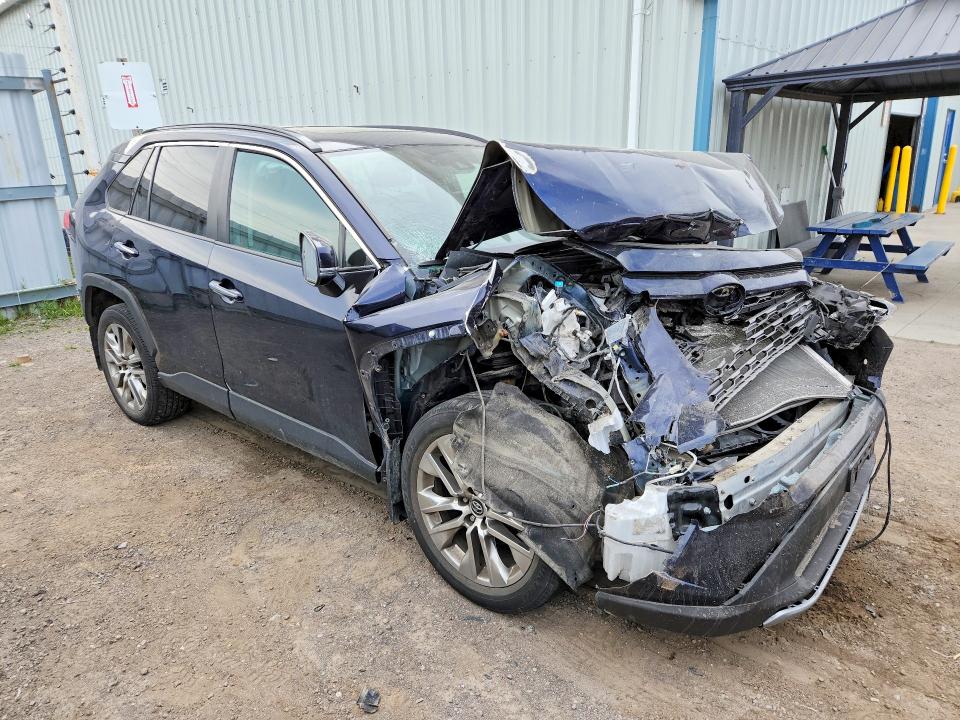 Продажа на аукционе авто 2021 Toyota Rav4, vin: 2T3D1RFV1MC150997, номер лота: 58579816