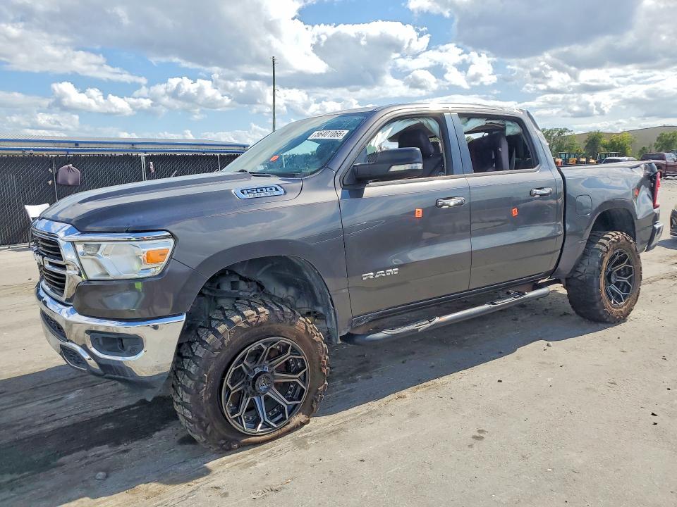 56401066 :رقم المزاد ، 1C6SRFFT3LN125964 vin ، 2020 Ram 1500 مزاد بيع