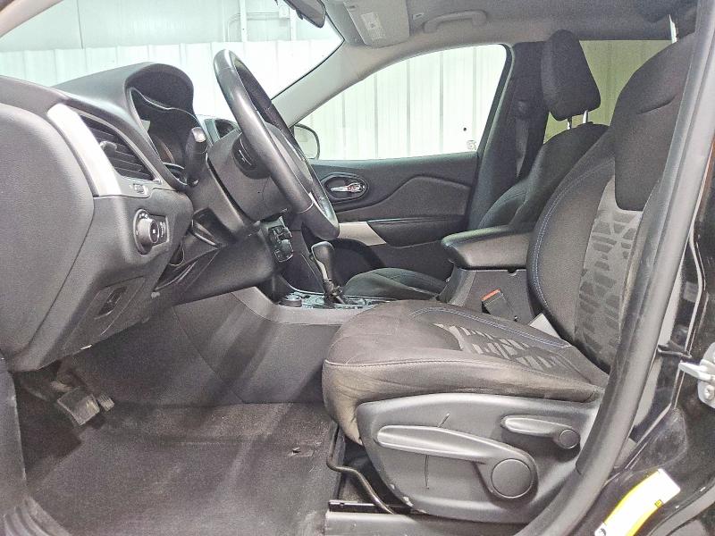 58786196 :رقم المزاد ، 1C4PJMCX8KD441138 vin ، 2019 Jeep Cherokee مزاد بيع