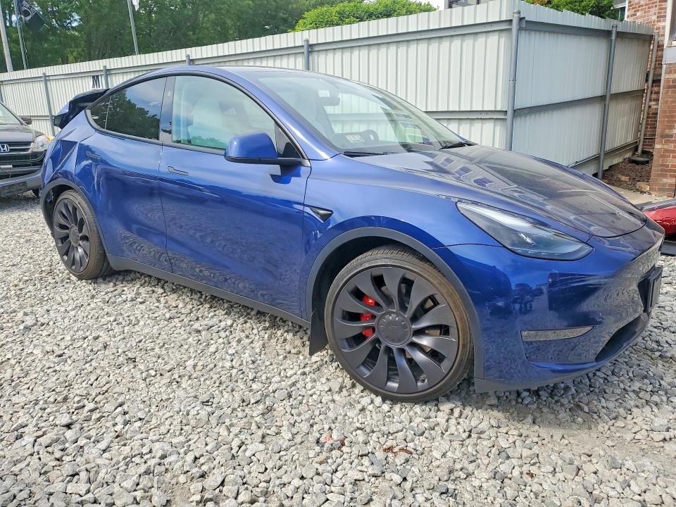 2025 Tesla Model Y მანქანა იყიდება აუქციონზე, vin: 7SAYGDEF6SA352748, აუქციონის ნომერი: 55920856