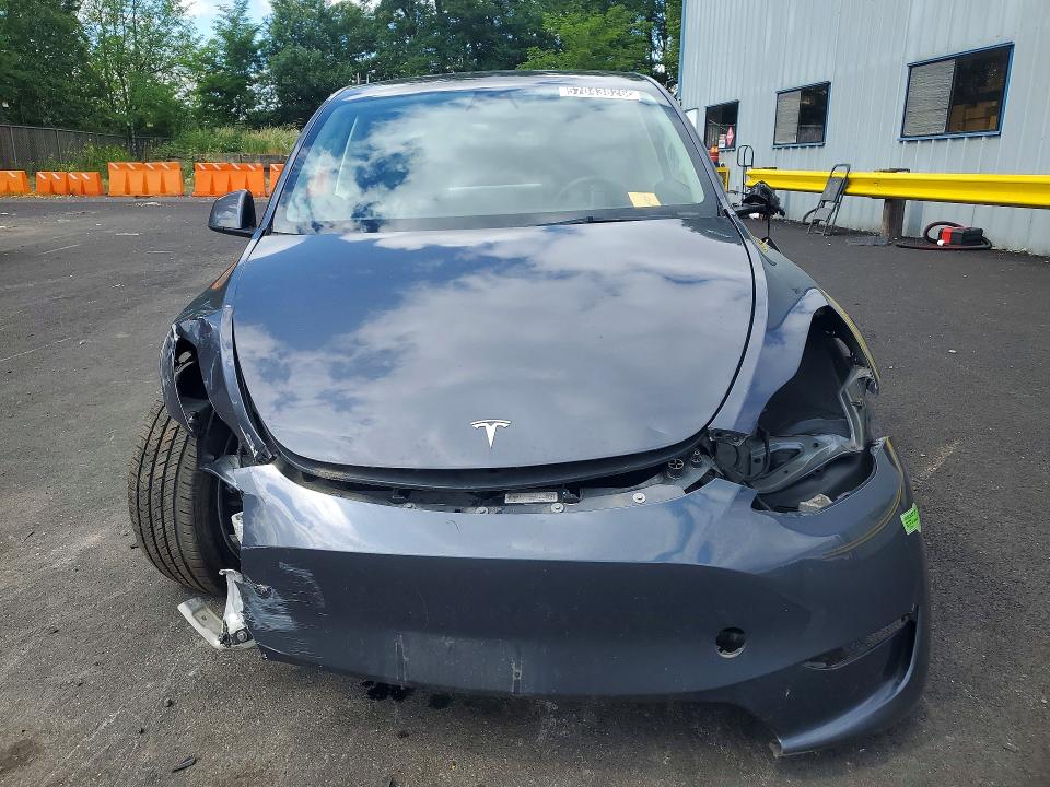 2023 Tesla Model Y მანქანა იყიდება აუქციონზე, vin: 7SAYGDEE8PF639526, აუქციონის ნომერი: 57043826