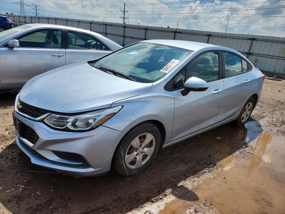 55432166 :رقم المزاد ، 1G1BC5SM1H7142513 vin ، 2017 Chevrolet Cruze مزاد بيع