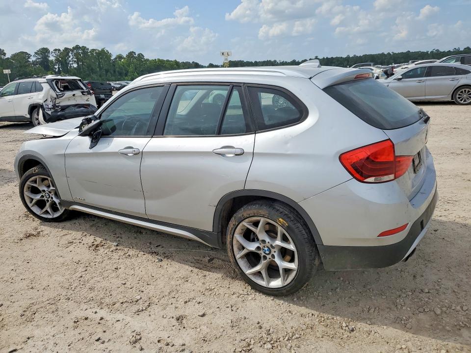 2015 Bmw X1 მანქანა იყიდება აუქციონზე, vin: WBAVL1C50FVY28150, აუქციონის ნომერი: 55574506