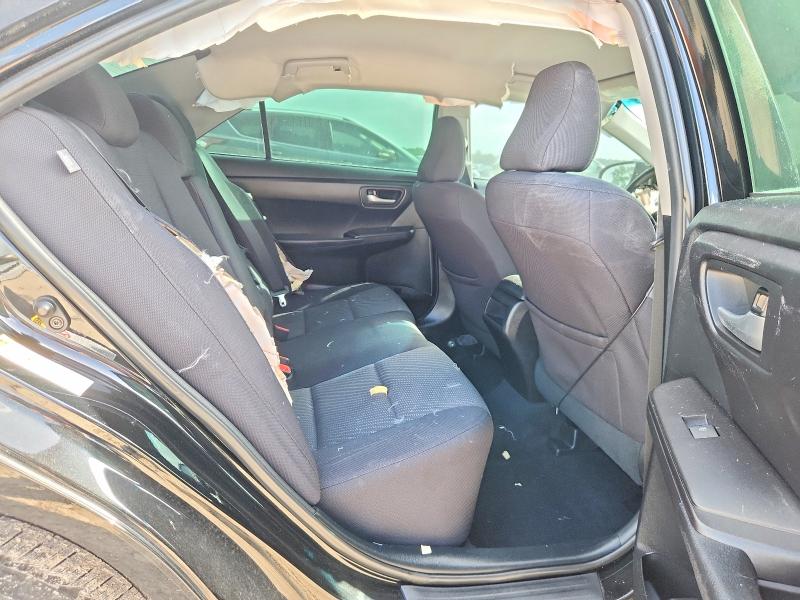 58413026 :رقم المزاد ، 4T1BF1FK8HU814662 vin ، 2017 Toyota Camry مزاد بيع