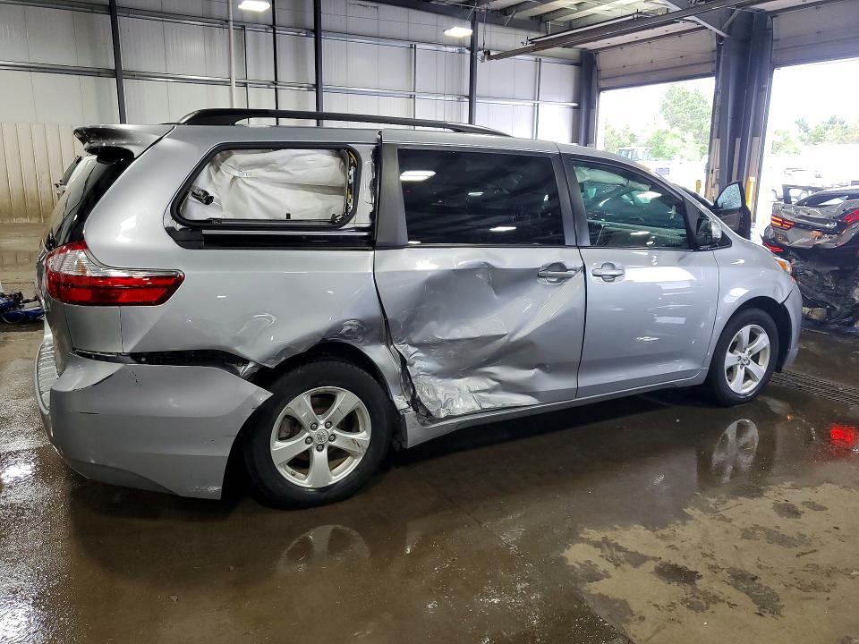Aukcja sprzedaży 2015 Toyota Sienna, vin: 5TDKK3DC5FS662607, numer aukcji: 57179096
