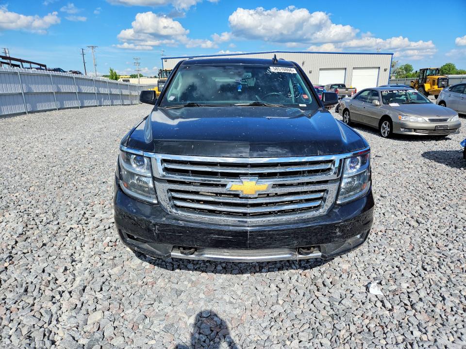 2015 Chevrolet Suburban მანქანა იყიდება აუქციონზე, vin: 1GNSKJKC0FR737727, აუქციონის ნომერი: 58510866