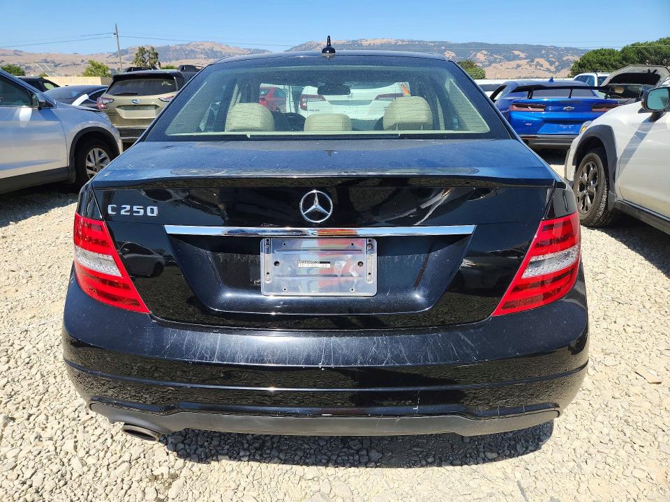 2014 Mercedes-benz C მანქანა იყიდება აუქციონზე, vin: WDDGF4HB0ER306389, აუქციონის ნომერი: 58277306