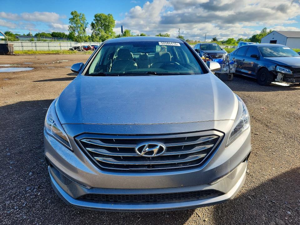 2015 Hyundai Sonata მანქანა იყიდება აუქციონზე, vin: 5NPE34AF7FH032916, აუქციონის ნომერი: 52586416