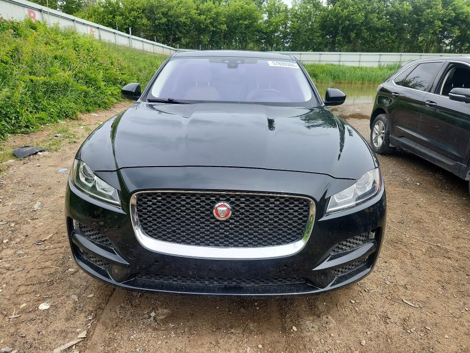 Продаж на аукціоні авто 2017 Jaguar F-pace, vin: SADCS2BV8HA061263, номер лоту: 57899386