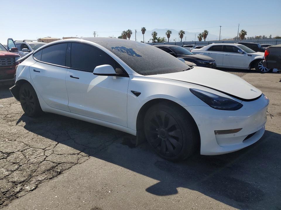 2022 Tesla Model 3 მანქანა იყიდება აუქციონზე, vin: 5YJ3E1EB2NF236611, აუქციონის ნომერი: 55824476