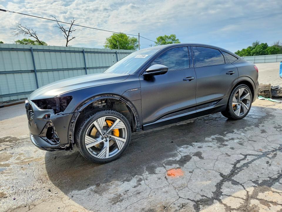Продаж на аукціоні авто 2022 Audi E-tron, vin: WA13AAGE4NB025457, номер лоту: 55172596