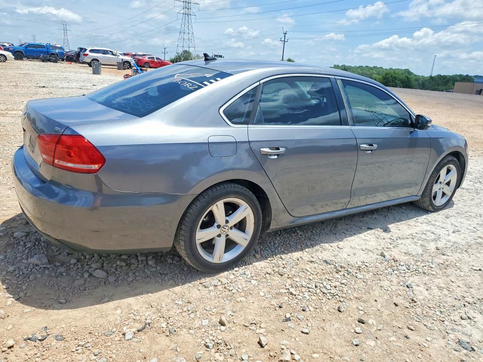 58182286 :رقم المزاد ، 1VWBH7A32DC125179 vin ، 2013 Volkswagen Passat مزاد بيع