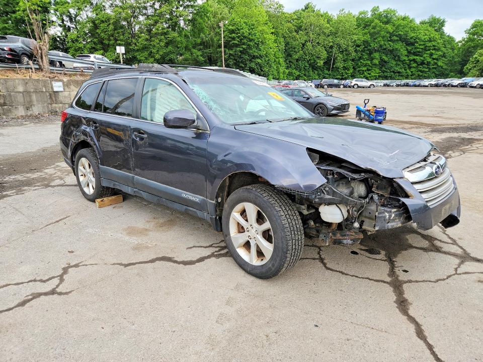 56137716 :رقم المزاد ، 4S4BRDKC0D2200492 vin ، 2013 Subaru Outback مزاد بيع