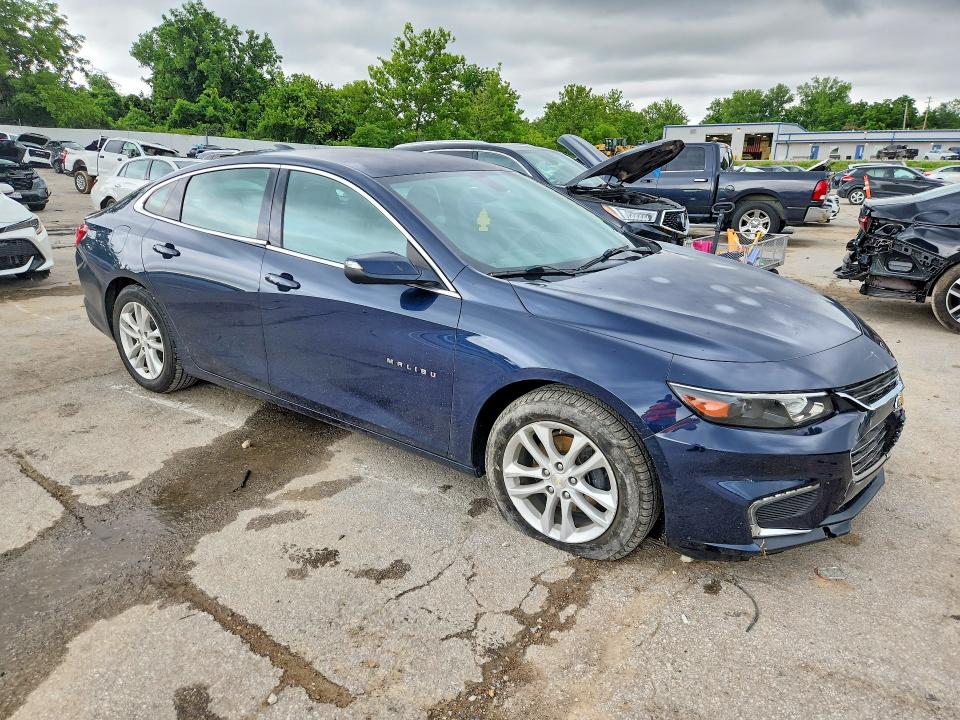 58550686 :رقم المزاد ، 1G1ZE5ST8HF142093 vin ، 2017 Chevrolet Malibu مزاد بيع