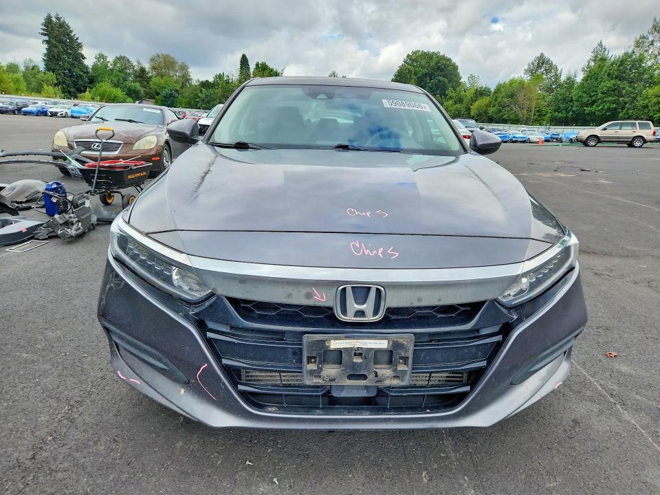 59089066 :رقم المزاد ، 1HGCV1F18JA031210 vin ، 2018 Honda Accord مزاد بيع