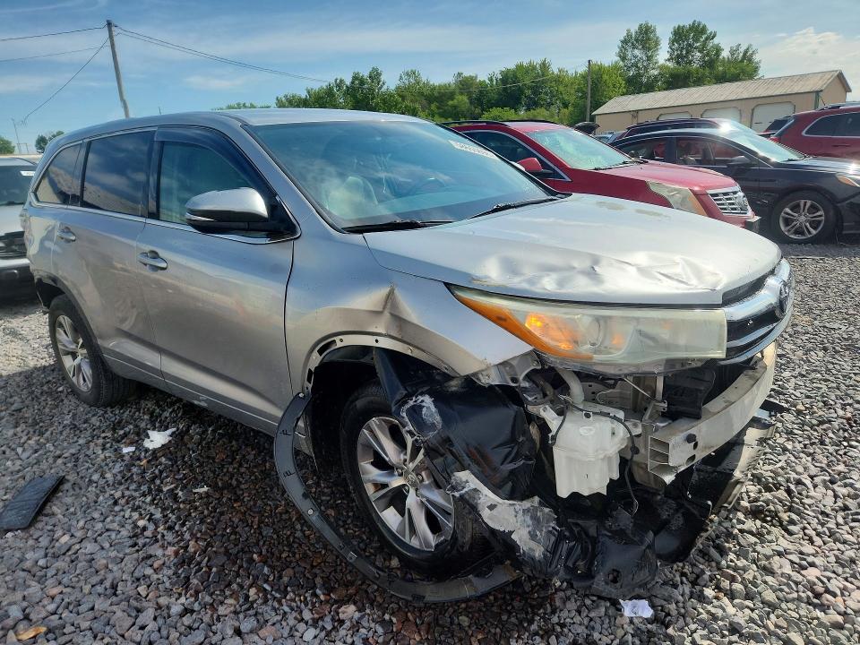 58655696 :رقم المزاد ، 5TDBKRFH5FS204626 vin ، 2015 Toyota Highlander مزاد بيع