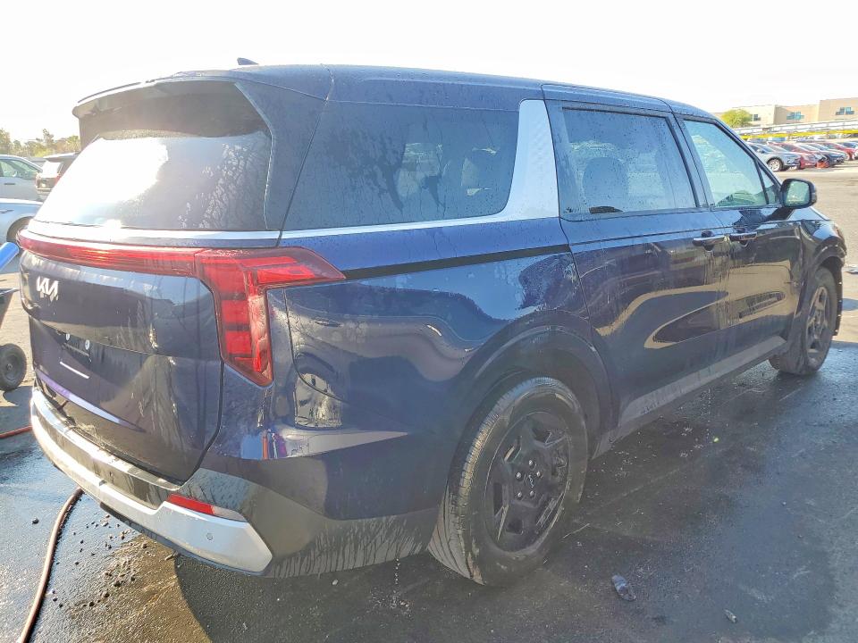 57549216 :رقم المزاد ، KNDNB5K33T6587204 vin ، 2026 Kia Carnival مزاد بيع