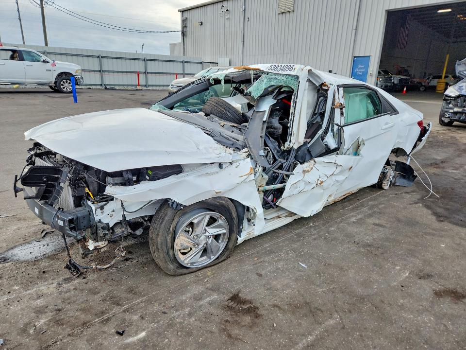 2026 Hyundai Elantra მანქანა იყიდება აუქციონზე, vin: KMHLL4DGXTU144568, აუქციონის ნომერი: 53834096