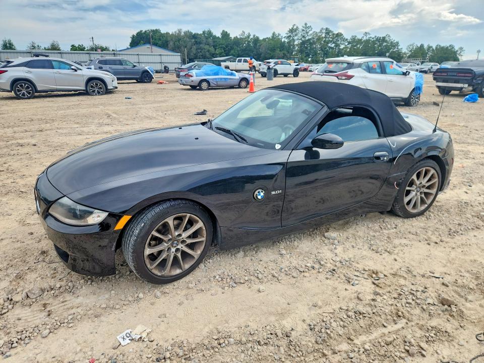2006 Bmw Z4 მანქანა იყიდება აუქციონზე, vin: 4USBU335X6LW69433, აუქციონის ნომერი: 57490826