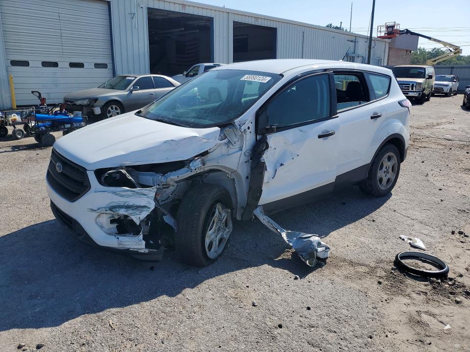 58998126 :رقم المزاد ، 1FMCU0F71HUC97379 vin ، 2017 Ford Escape مزاد بيع