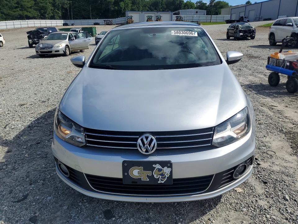 58030696 :رقم المزاد ، WVWBW8AH8DV008463 vin ، 2013 Volkswagen Eos مزاد بيع