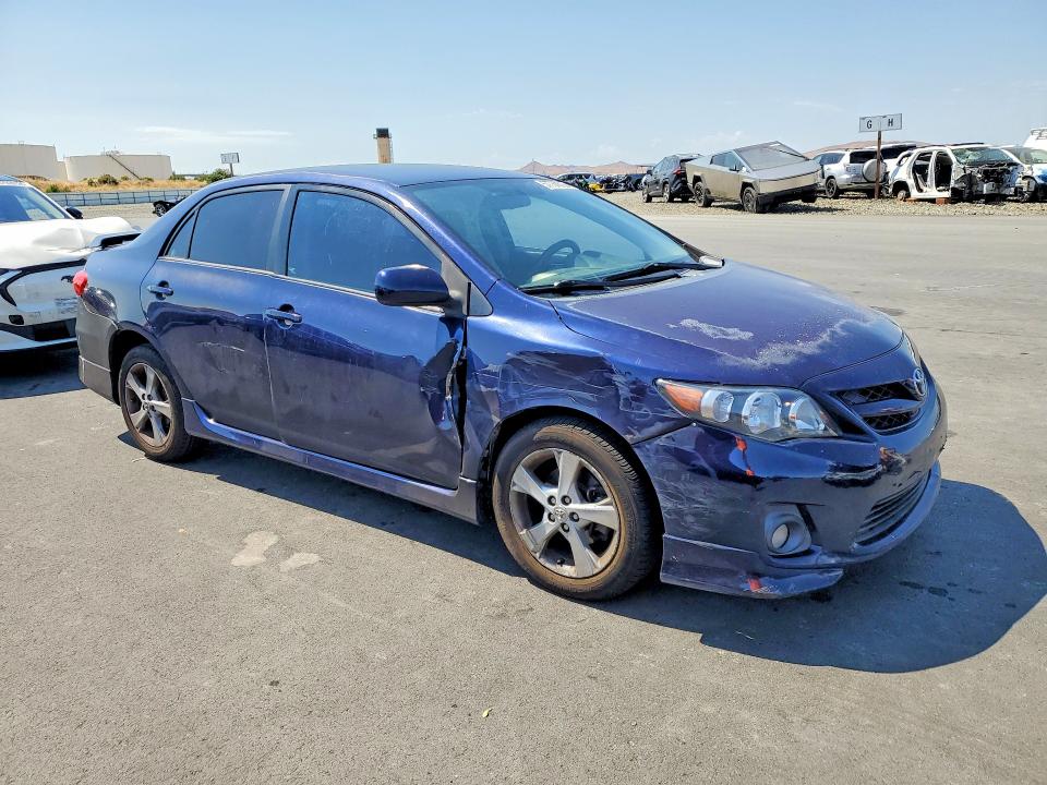 57737016 :رقم المزاد ، 2T1BU4EE5BC649391 vin ، 2011 Toyota Corolla مزاد بيع