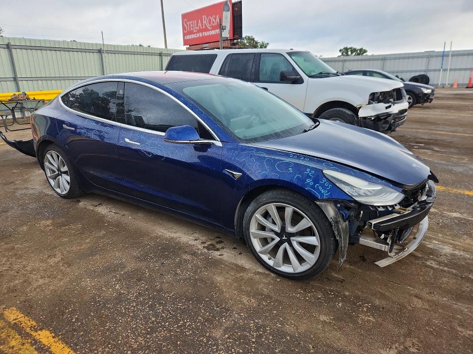 Продажа на аукционе авто 2018 Tesla Model 3, vin: 5YJ3E1EB6JF185477, номер лота: 56319726