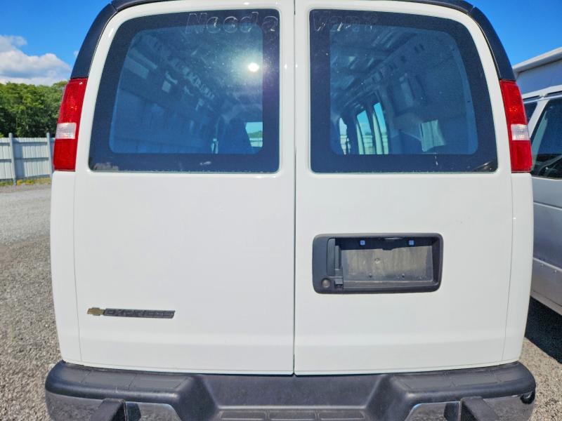 57586796 :رقم المزاد ، 1GCWGAFP9R1210474 vin ، 2024 Chevrolet Express G2500 مزاد بيع