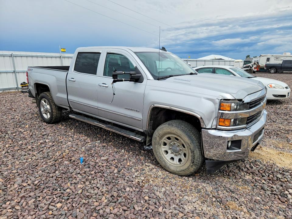 57420866 :رقم المزاد ، 1GC1KWE82GF280706 vin ، 2016 Chevrolet Silverado مزاد بيع