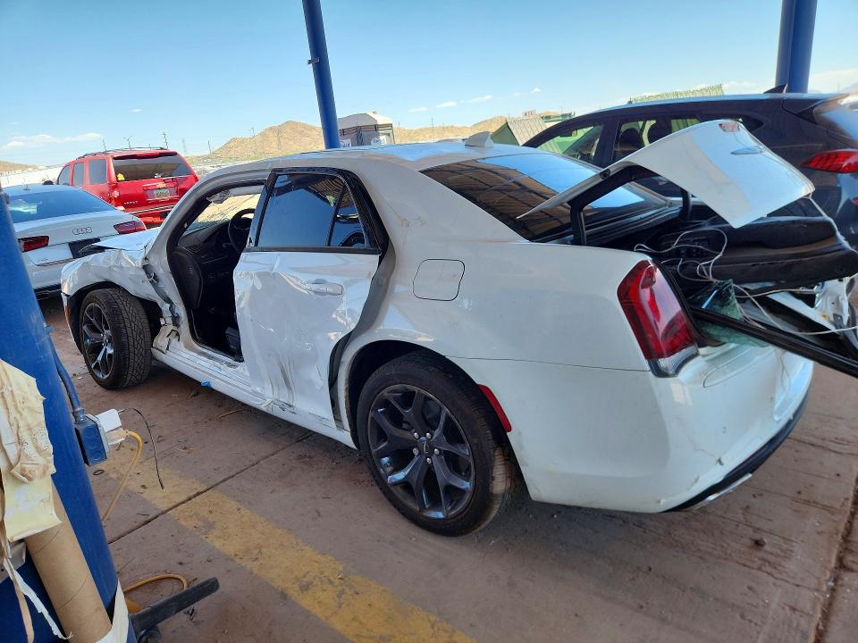 Продажа на аукционе авто 2023 Chrysler 300, vin: 2C3CCABG5PH577427, номер лота: 55450516