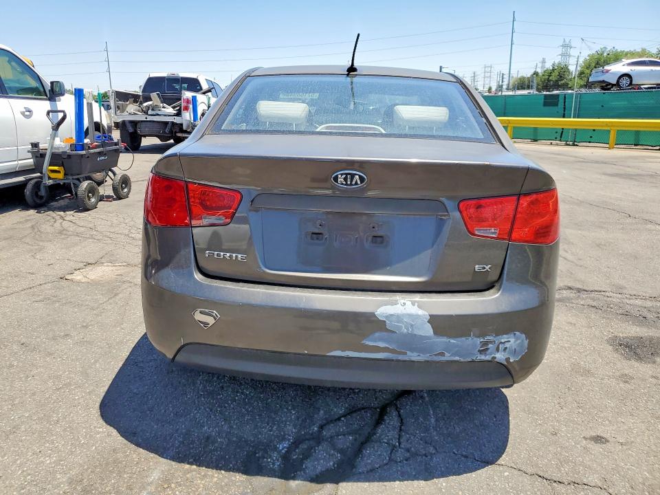 57168946 :رقم المزاد ، KNAFU4A29A5047597 vin ، 2010 Kia Forte مزاد بيع