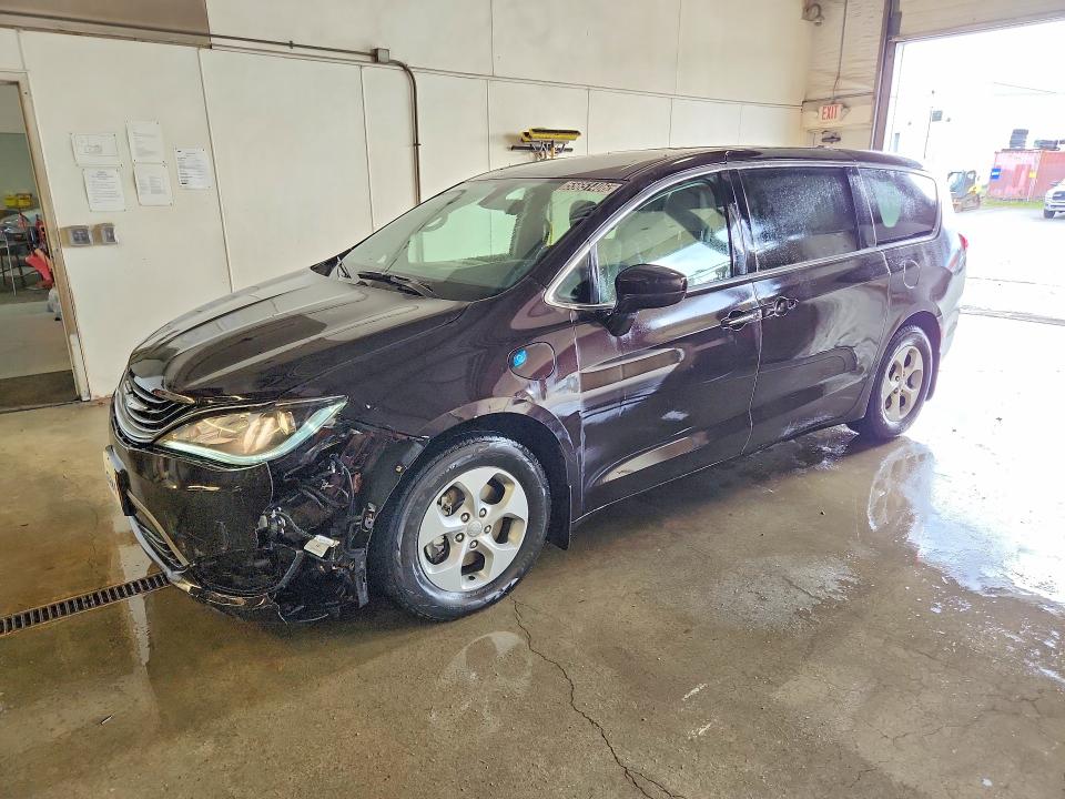 Auction sale of the 2018 Chrysler Pacifica, vin: 2C4RC1H70JR125142, lot number: 55651406
