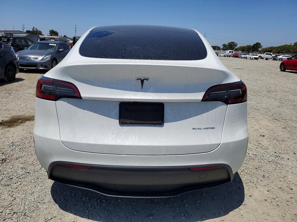 Продажа на аукционе авто 2023 Tesla Model Y, vin: 7SAYGDEE0PF853815, номер лота: 55801536