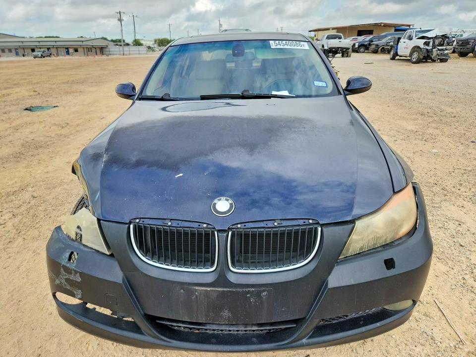 54540086 :رقم المزاد ، WBAVB175X6NK40561 vin ، 2006 Bmw 325 مزاد بيع