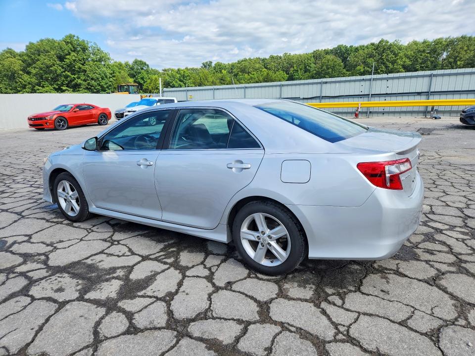 57471736 :رقم المزاد ، 4T1BF1FK7CU609567 vin ، 2012 Toyota Camry مزاد بيع