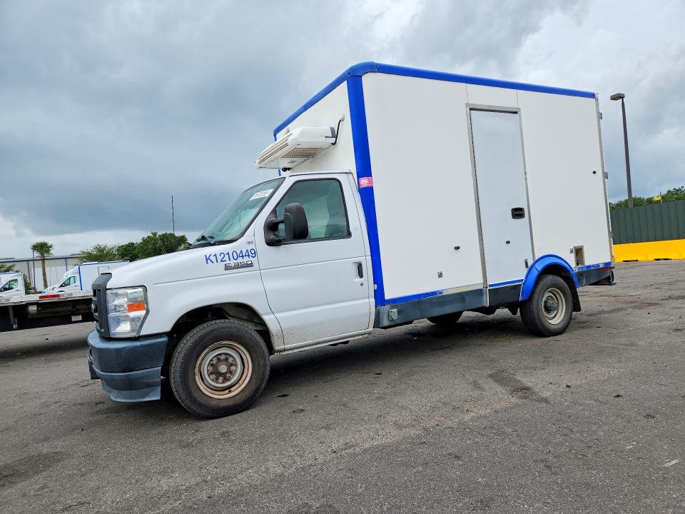 55573366 :رقم المزاد ، 1FDWE3FKXPDD09740 vin ، 2023 Ford E350 مزاد بيع